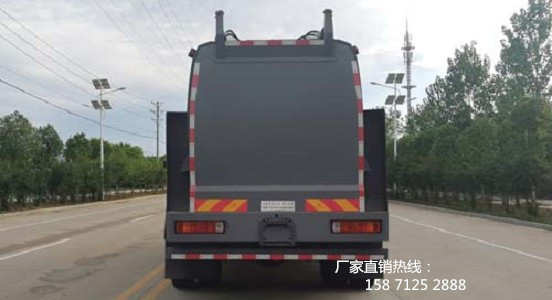 ���10-12���͏N����܇